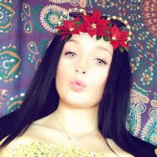 Chloe Roe (@chloeroe16)