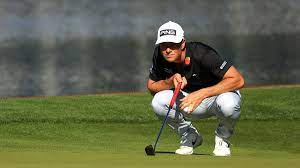 Learn about his golf game and find out what titleist equipment he's using. Players 2021 Viktor Hovland Self Reports Penalty After Mom S Call Then Mcs Golf Channel