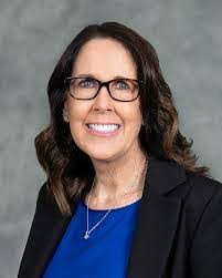 Lisa Bickert's Instagram, Twitter & Facebook