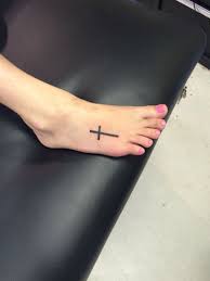 This tiny symbol tattoo is perfect for those who want to hide and display the tattoo at the same time. Pin On Ideas