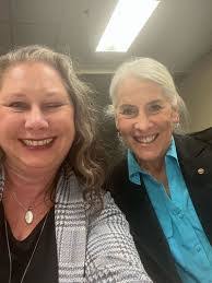 Tracy Anstey's Instagram, Twitter & Facebook