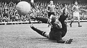 Lev yashin, o aranha negra. Sovietico Lev Yashin O Aranha Negra E Eleito O Melhor Goleiro Da Historia Russia Beyond Br