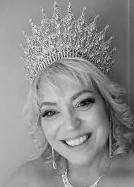 The beautiful Chloe McCormick doing her portfolio work with Noel 😍 I think  we can all agree she is beautiful ♥️ #missbikinibody