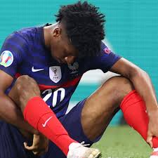 Ça arrive à d'autres familles alors que l'équipe de france de football va effectuer, ce jeudi soir, son premier match depuis son sacre mondial le 15 juillet dernier, didier deschamps a multiplié les interviews. Wjwgv3zx0af7em