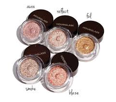 Hourglass Scattered Light Aura Reflect Foil Smoke And Blaze The Beauty Look Book Glitter Eyeshadow Hourglass Makeup Eyeshadow