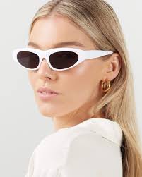 Shop Shevoke Femme Sunglasses In Blanche/black