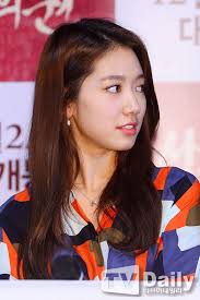 Những người đẹp là biểu tượng nhan sắc của làng showbiz Hàn