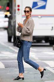 Katie Holmes Found The Easiest Fall Shoe Trend To Wear With Jeans Fall Shoe Trend Fall Shoes Katie Holmes Style