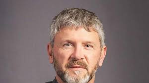 Luis Iglesia: "Para escribir un buen monólogo hay que respetar una regla  matemática"