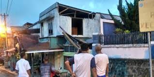 Gempa terkini di wilayah indonesia dengan magnitudo lebih dari atau sama dengan 5.0. Tiga Rumah Rusak Berat Akibat Gempa Tektonik 4 8 Magnitudo Di Sabang Aceh Merdeka Com