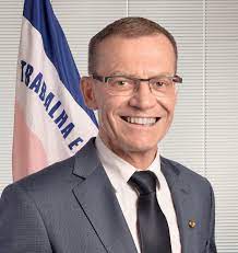 Uso específico para contrato de fotografia de casamento. File Senador Fabiano Contarato Jpg Wikimedia Commons