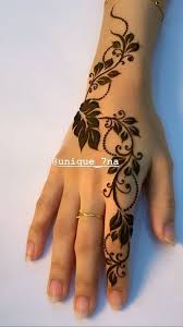 35 Neueste Arabisch Mehndi Design Fur Die Hande Frauen Schonheit In 2020 Modern Henna Designs Henna Designs Finger Henna Designs