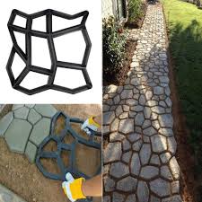 Tidell Moule A Beton Pour Fabriquer Des Dalles D Allee Concrete Garden Concrete Path Stone Walkway