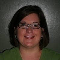 Leann Castillo's Instagram, Twitter & Facebook