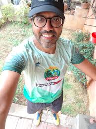 Steph though 33 km in 12:01:00. Just 9km to go. Can she do that in less  than 59mins at the end of 12 hrs of racing. I bloody hope so.