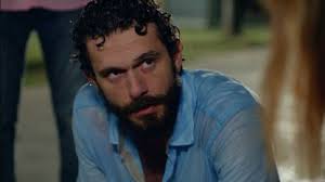 Kirazcı, muhasebe müdürü bir anne ve açıkhava reklamcısı bir babanın oğludur. Yigit Kirazci Filmography Famousfix Com