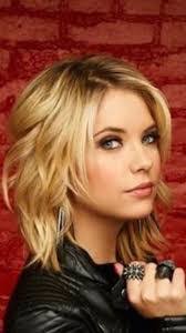 Lisa Vankirk's Instagram, Twitter & Facebook