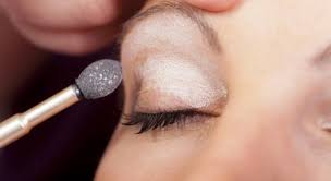 Since this form of makeup comes in a variety of matte, shimmer, metallic, and glitter finishes, you can use it to subtly emphasize your eyes or to create bold looks. How To Make Eyeshadow More Pigmented Makeup And Beauty Guides