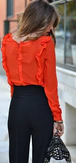 La tenue pluie bleu marine. Comment Porter Le Bleu Marine Bien Habillee