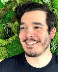 David Heringer's Instagram, Twitter & Facebook