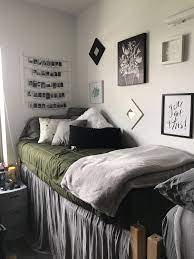 Simple College Dorm Room Dorm Gallery Wall Simple Chic Dorm Dorm Simpledorm Dormroomideas Dormi Beautiful Dorm Room College Dorm Room Decor Dorm Room Diy