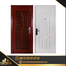 Model pintu rumah yang satu ini saat ini sedang trend di masyarakat. Pintu Rumah Minimalis Modern Medium