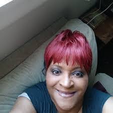 Raina Woods's Instagram, Twitter & Facebook