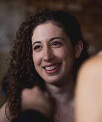 Amy Rosenblum's Instagram, Twitter & Facebook