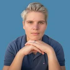 Taylor Horst (@taylornoelpoetry) • Instagram photos and videos