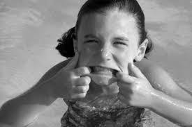 Leah Archer's Instagram, Twitter & Facebook