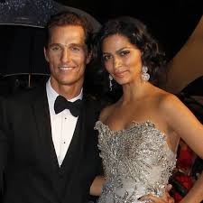 Last week, word got out that matthew mcconaughey is a part owner of a canned hunting ranch. Papa Mcconaughey Luftet Zwei Geheimnisse Stars