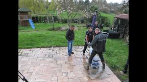 Ist in ihrem einkaufwagen hinzugefügt worden. Algen Von Stein Entfernen Hausmittel Gegen Grunbelag Ratgeber