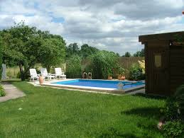 Ihr Traum Vom Eigenen Pool Wir Verwirklichen Ihn Ihr Mobiler Poolservice In Berlin Und Brandenburg Outdoor Decor Outdoor Pool