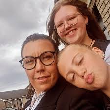 Hi I just received surgery Thursday a full hysterectomy was performed,  along with removal of endometriosis outside of my uterus and has my pelvic  congestion treated and I have been in non