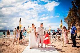 Weddings Murramarang Beachfront Nature Resort Family Accommodation Nsw South Coast Nrma Family Holiday Destinations Coast Wedding Resort