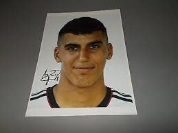 Aymen Barkok DFB Eintracht Frankfurt signiert Autogramm auf 20x28 Foto