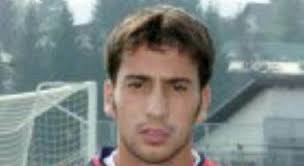 Andrea Capone, ex calciatore del Cagliari trovato morto in hotel con una  ferita alla testa: accertamenti in corso