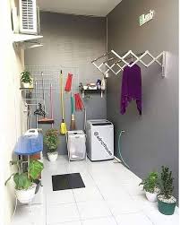 Desain kamar mandi minimalis sendiri juga menjadi salah satu hal terpenting pada rumah pribadi anda. 18 Desain Tempat Cuci Dan Jemuran Baju Di Belakang Rumah Yang Meyatu Dengan Dapur