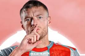 Huyền thoại Real Madrid Luka Modric gia nhập AC Milan