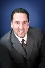 Derrick Eddy's Instagram, Twitter & Facebook