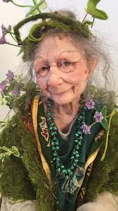 Gwen Hyde's Instagram, Twitter & Facebook