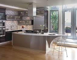 Saratoga In Cherry Peppercorn Beautifully Anchors The Expanse Of Stainless In This Contemporary Loft Kitch Kitchen Design Kitchen Remodel Kitchen Remodel Small