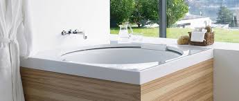 Since a lot of time is spent in the bathroom, a relaxing and good appearance should be constructed with an upgraded design and fixtures. Amazing Bathroom Designs Minimalistisch Badezimmer Miami Von Eso Decorative Plumbing Houzz