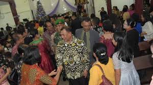 We did not find results for: Jemaat Natal Oikumere Di Gbkp Tiga Juhar Sambut Kunjungan Pemprov Sumut Dengan Sukacita Tribun Medan