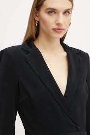 Šaty Guess NOA, barva černá