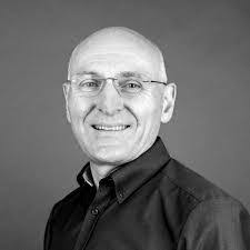 Robert Wacker's Instagram, Twitter & Facebook