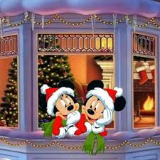 Pin By Verginia Vera On Amore Mickey Christmas Mickey Mouse Christmas Mickey Mouse Pictures