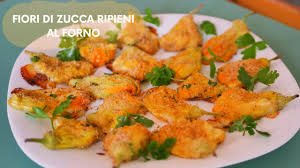 Perfetti da servire come antipasto, da gustare caldi appena sfornati. Fiori Di Zucca Ripieni Gratinati Al Forno Con Ricotta E Provola Ricetta Facile Youtube