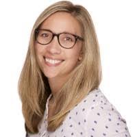 Lindsay Sanderson's Instagram, Twitter & Facebook