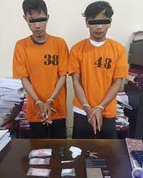 Pria Medan Dua Laki Laki Diduga Pengedar Sabu Langkat || Intipos.com – Satuan Reserse Narkoba Polres Langkat menangkap dua... | Instagram